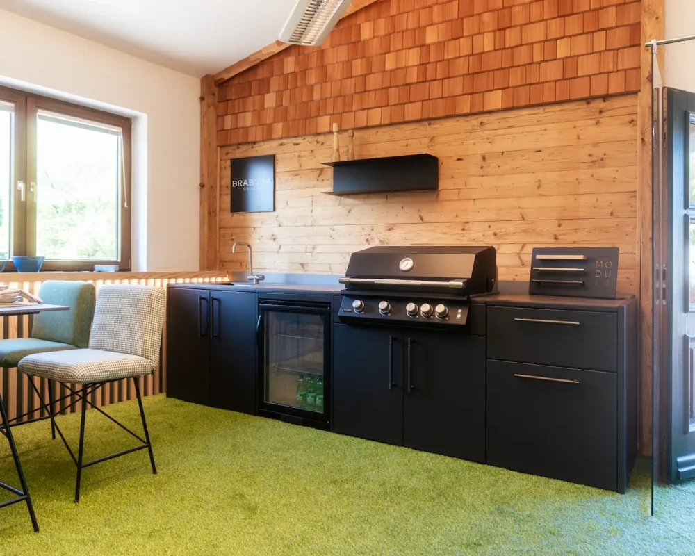 ausstellungsküche kaufen günstig – hochwertige Outdoor-Küche mit Einbaugrill